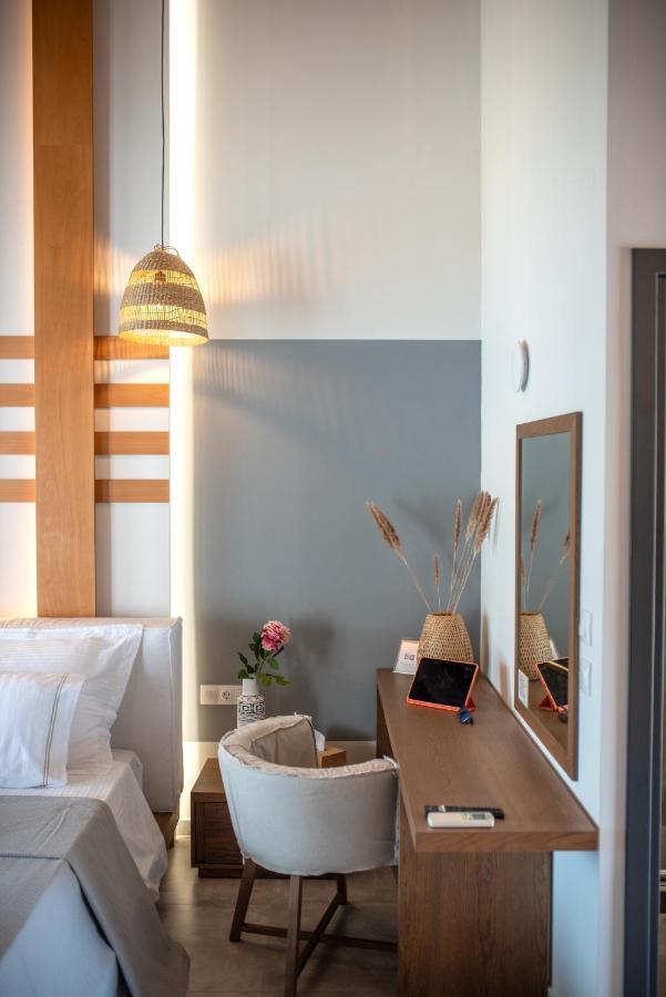 Trizonia Bay Hotel Екстериор снимка