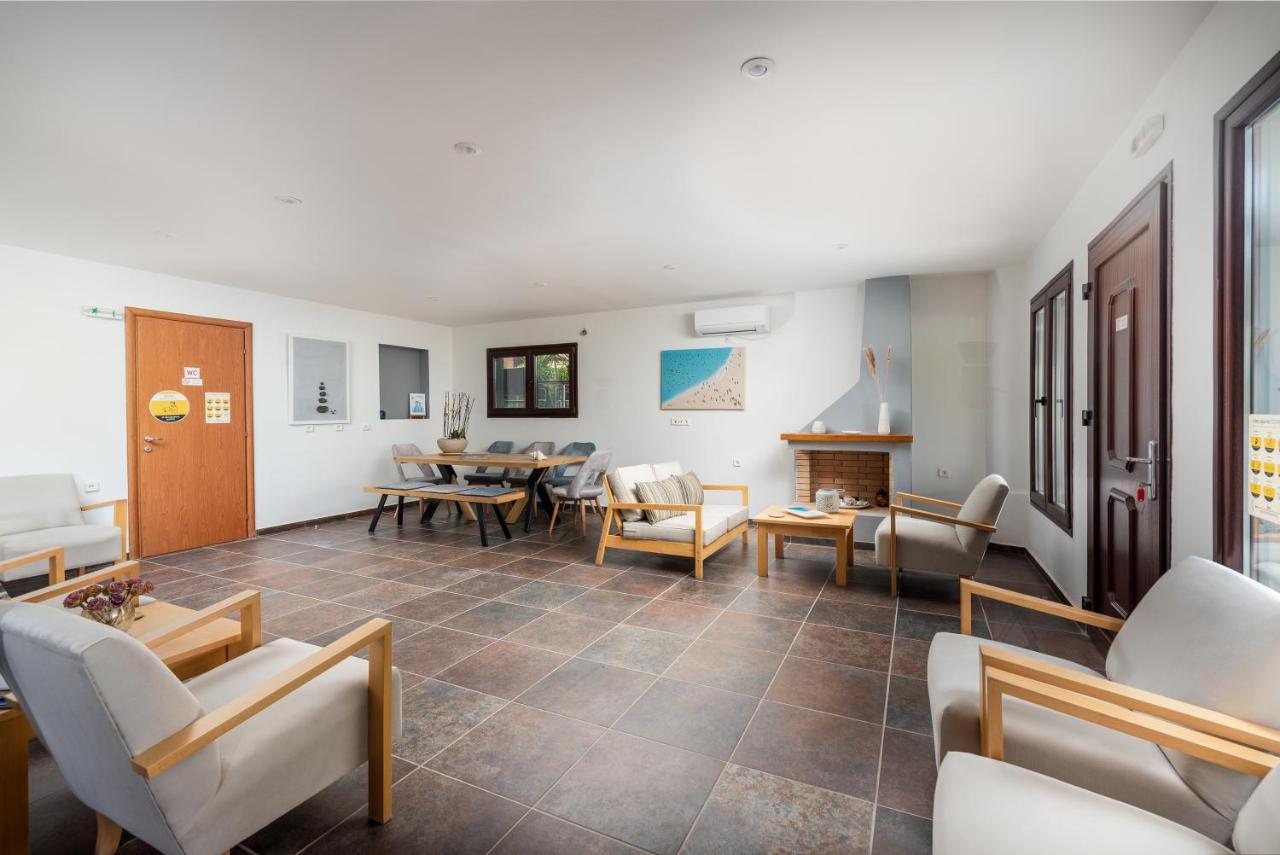 Trizonia Bay Hotel Екстериор снимка