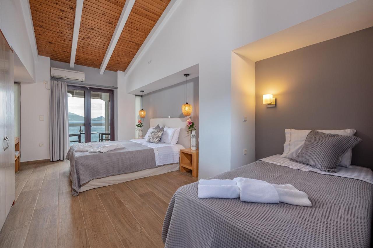 Trizonia Bay Hotel Екстериор снимка