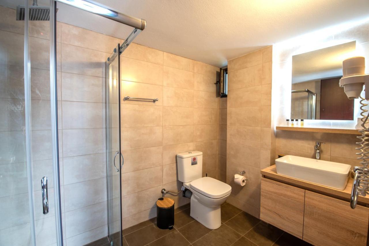 Trizonia Bay Hotel Екстериор снимка
