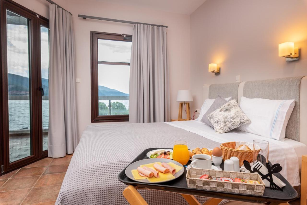 Trizonia Bay Hotel Екстериор снимка
