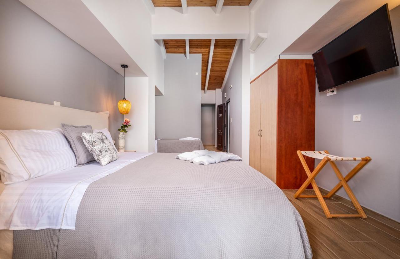 Trizonia Bay Hotel Екстериор снимка