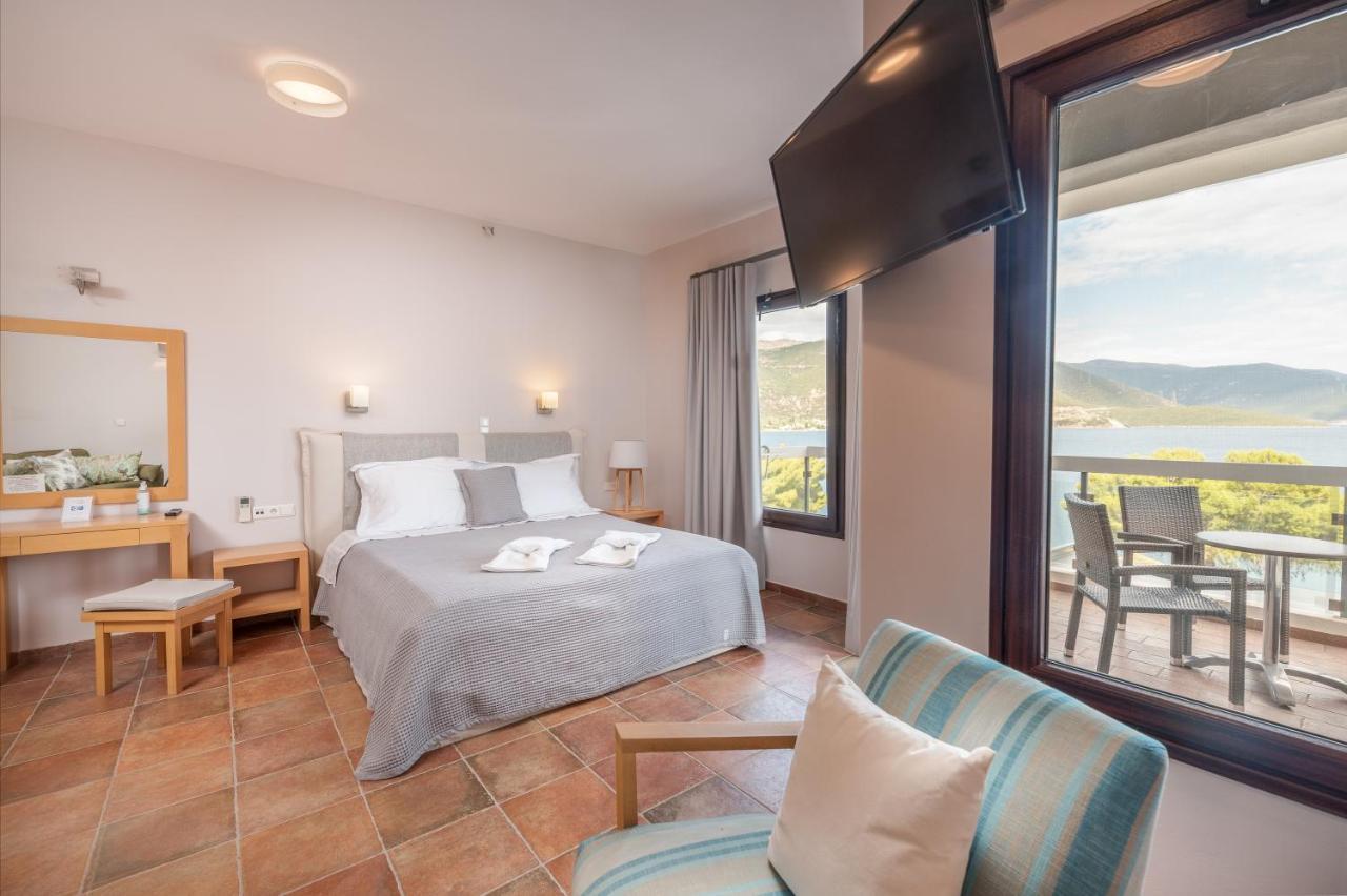 Trizonia Bay Hotel Екстериор снимка
